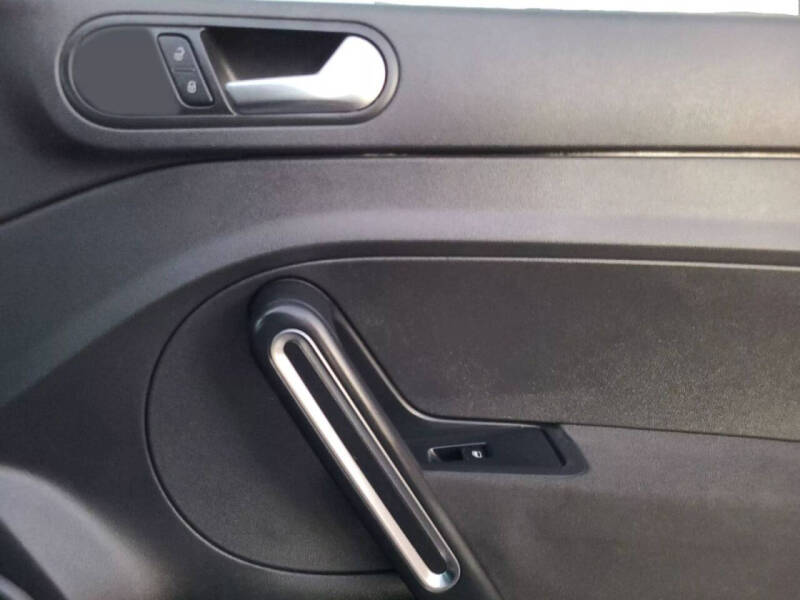 2014 Volkswagen Beetle 1.8T Entry PZEV