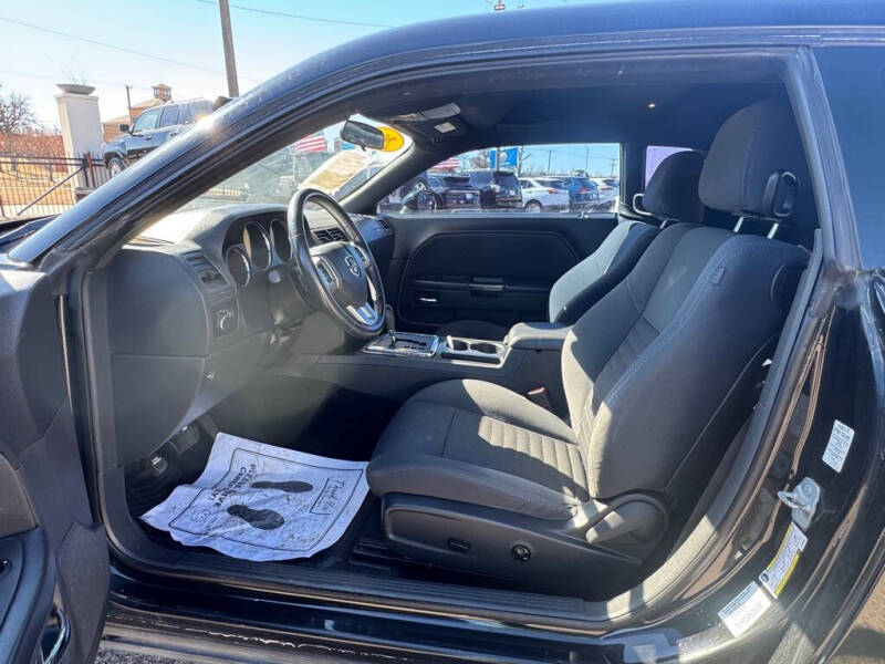 2014 Dodge Challenger SXT
