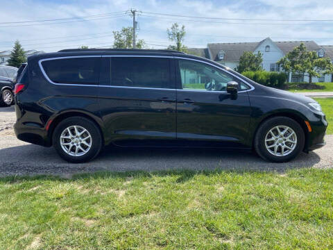 2022 Chrysler Pacifica Touring L
