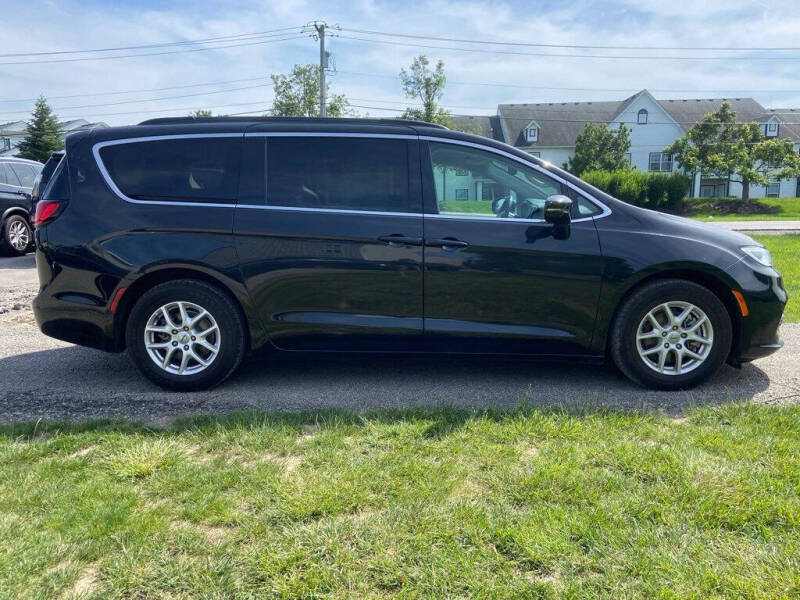 2022 Chrysler Pacifica Touring L