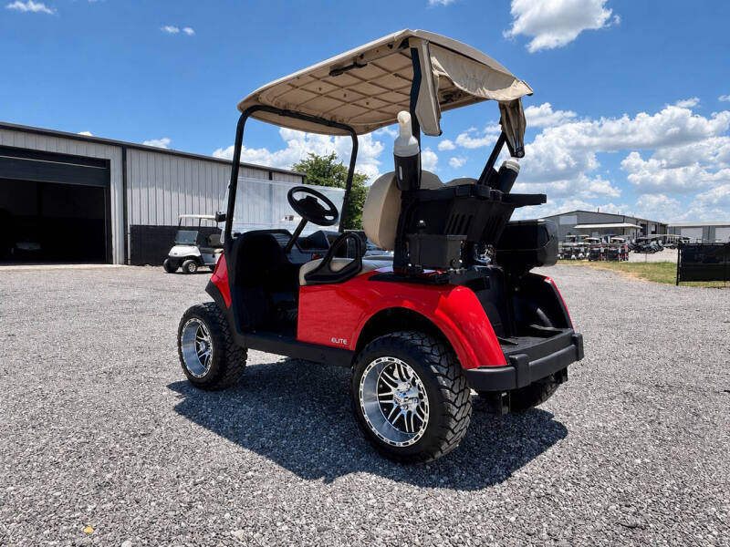 2024 E-Z-GO RXV ELiTE