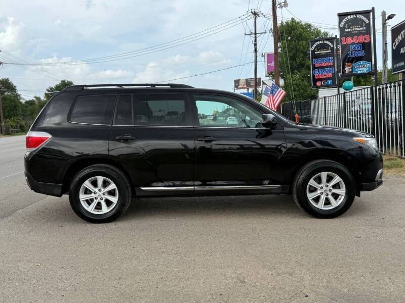 2013 Toyota Highlander SE