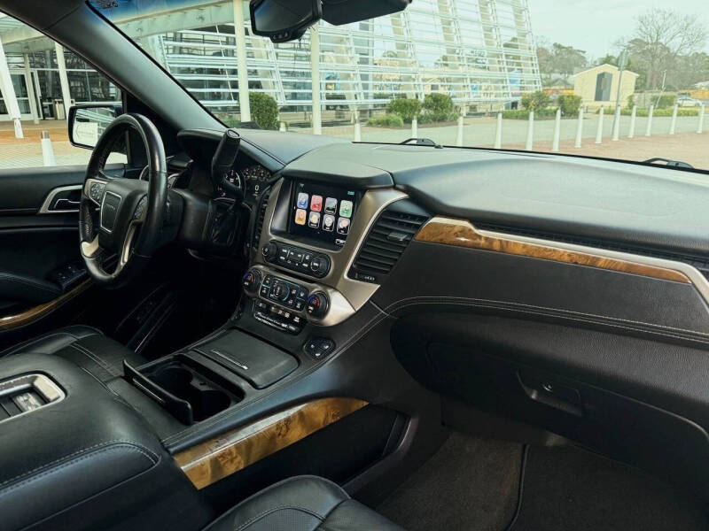 2017 GMC Yukon Denali