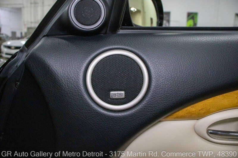 2004 Lexus SC 430