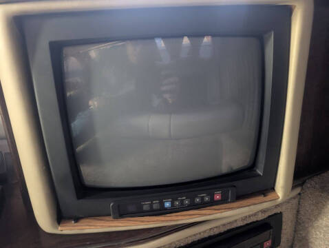 1999 Lincoln Town Car Executive