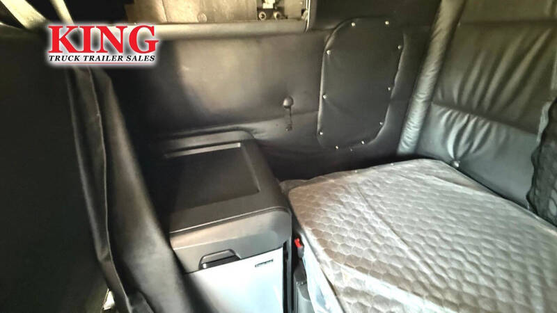 2023 Freightliner Cascadia