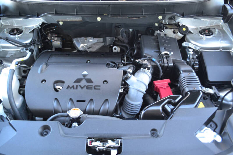 2024 Mitsubishi Outlander Sport ES