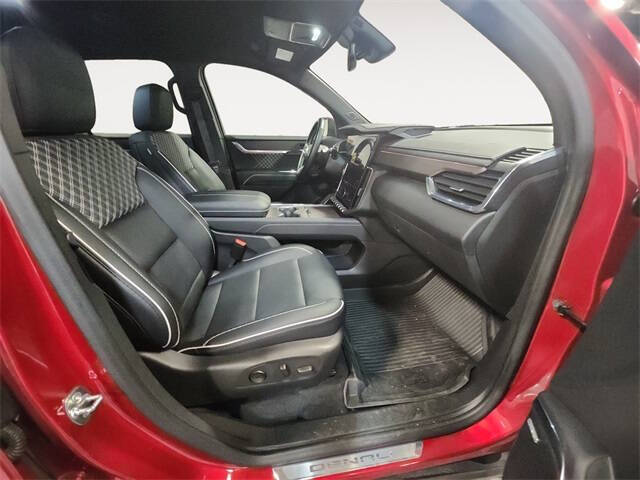 2024 GMC Acadia Denali