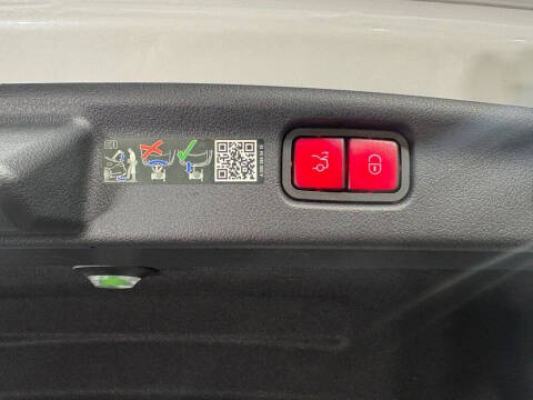 2025 Mercedes-Benz C-Class AMG C 63 S E Performance