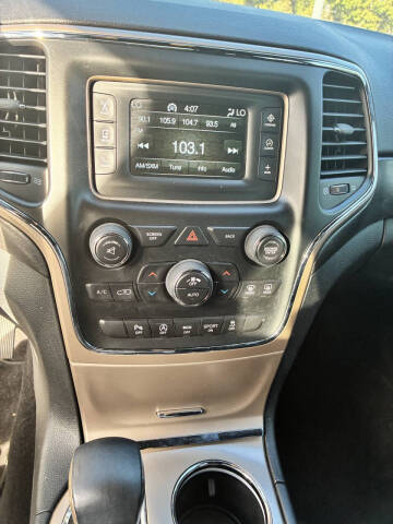 2017 Jeep Grand Cherokee Laredo