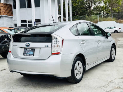 2010 Toyota Prius III