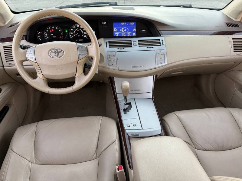 2008 Toyota Avalon XLS