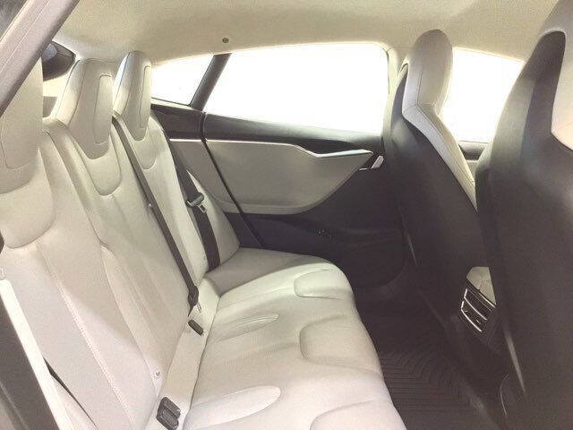 2015 Tesla Model S 70