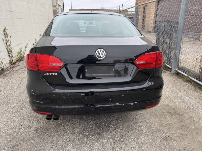 2011 Volkswagen Jetta Base photo 5