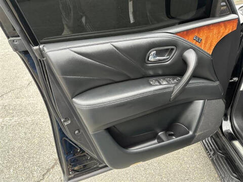 2017 Infiniti QX80