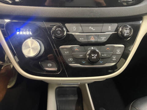 2019 Chrysler Pacifica Touring L