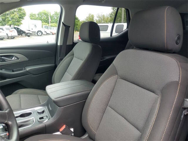 2020 Chevrolet Traverse for sale at Bowman Auto Center in Clarkston, MI