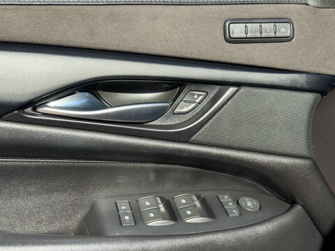 2018 Cadillac Escalade Luxury