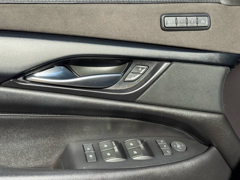 2018 Cadillac Escalade Luxury