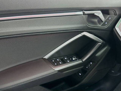 2024 Audi Q3 quattro S line Prem Plus 45 TFSI