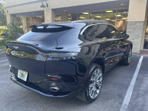 2022 Aston Martin DBX