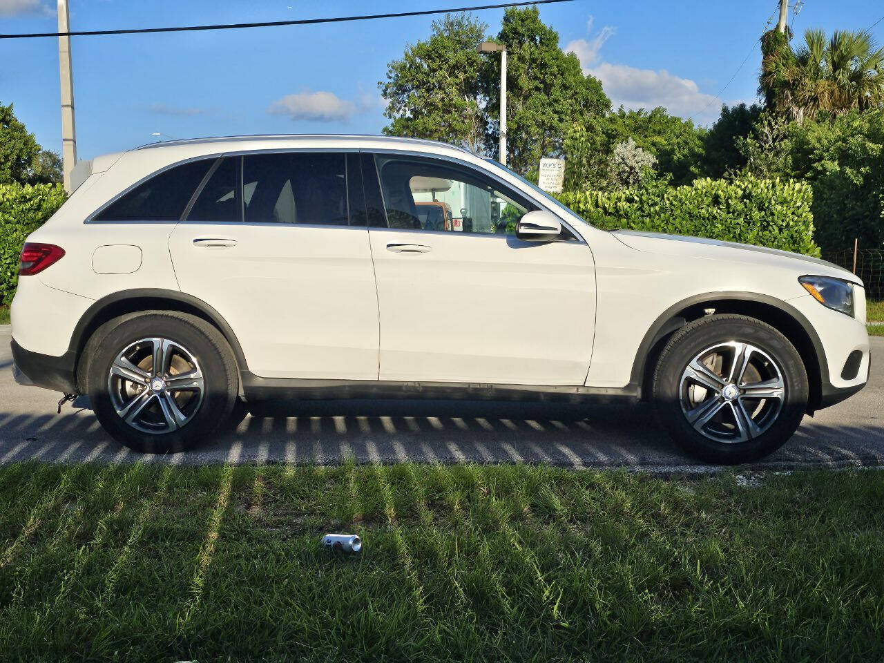 2017 MERCEDES-BENZ GLC-Class SUV / Crossover - $19,935
