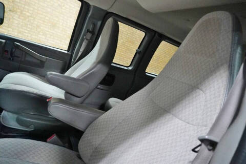 2017 Chevrolet Express LT 3500