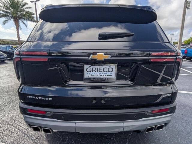 2025 Chevrolet Traverse LT