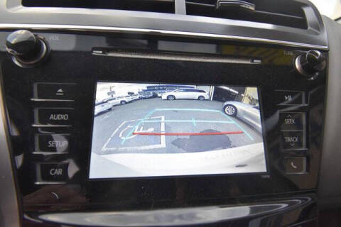 2016 Toyota Prius v Two