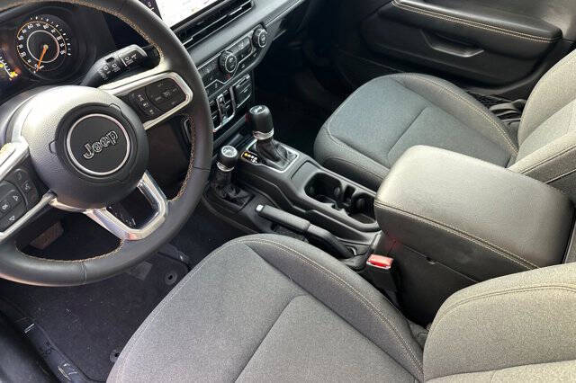 2024 Jeep Wrangler Sahara