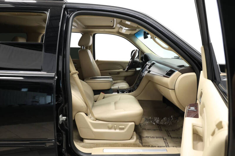 2012 Cadillac Escalade Premium