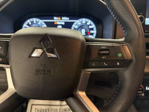 2023 Mitsubishi Outlander SEL