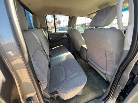 2017 Nissan Frontier SV