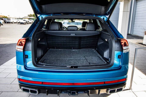 2024 Volkswagen Atlas Cross Sport SEL R-Line 4Motion