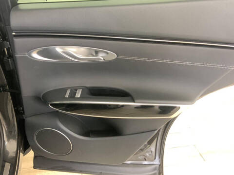 2025 Genesis GV70 2.5T Standard