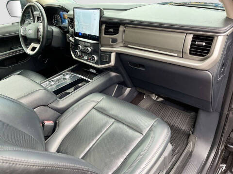 2022 Ford Expedition MAX XLT