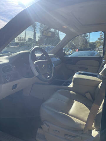 2013 Chevrolet Avalanche LT Black Diamond