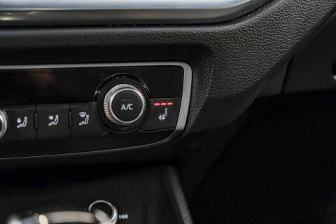 2020 Audi Q3 quattro S line Prem Plus 45 TFSI