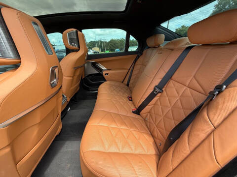 2023 BMW 7 Series 740i