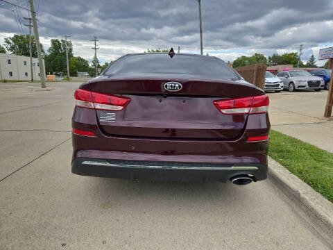 2020 Kia Optima LX