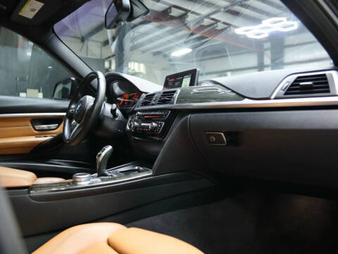 2018 BMW 3 Series 330i xDrive