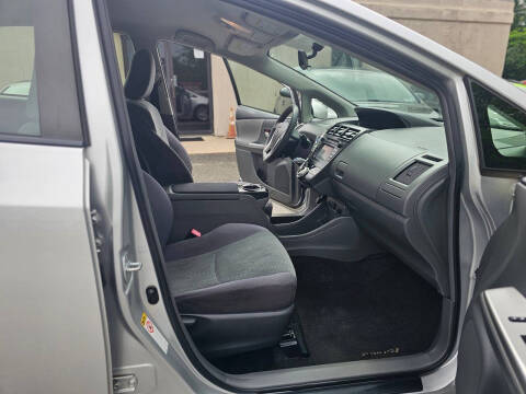 2012 Toyota Prius v Three
