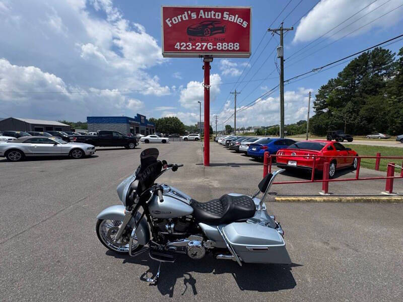 2023 Harley-Davidson Street Glide