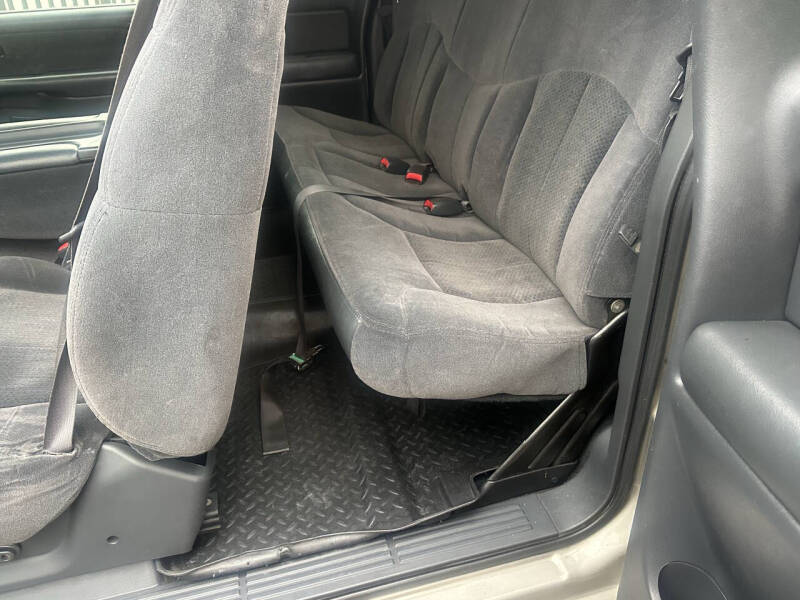 2002 Chevrolet Silverado 1500 LS