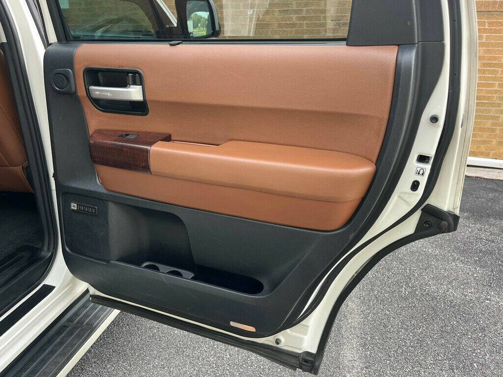 2013 Toyota Sequoia 41