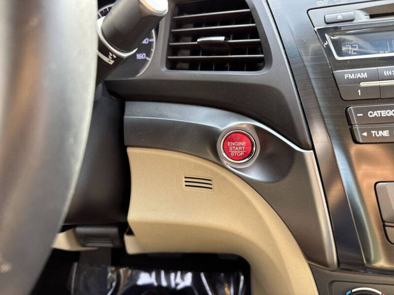 2015 Acura ILX 2.0L w/Tech