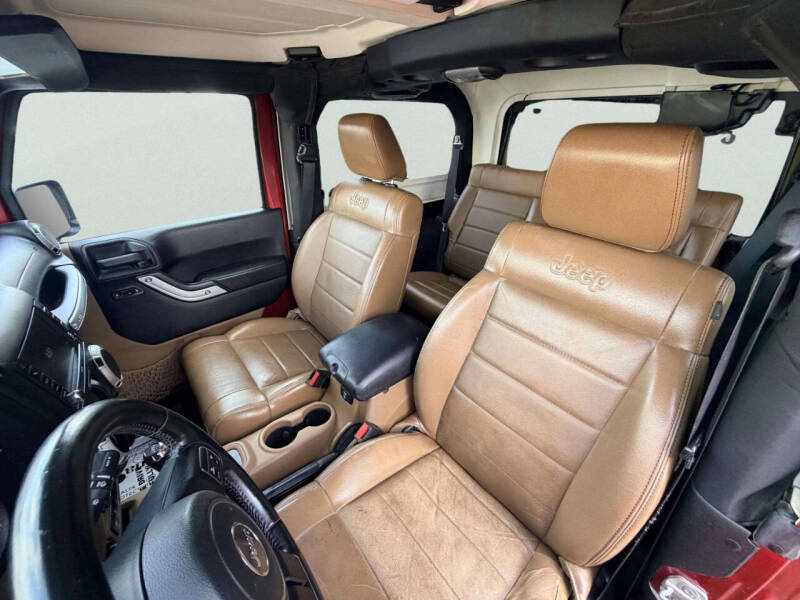 2012 Jeep Wrangler Sahara