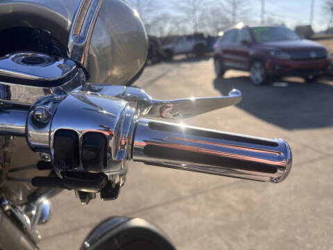 2006 Harley-Davidson FLHTCUSE