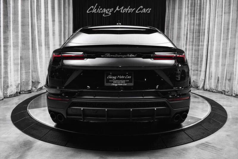 2024 Lamborghini Urus S