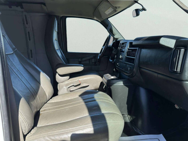 2016 Chevrolet Express 2500